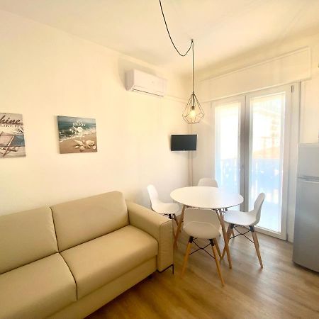 Maria Luisa - Piazza Mazzini - 30 Mt Dal Mare - Jesoloアパートメント エクステリア 写真